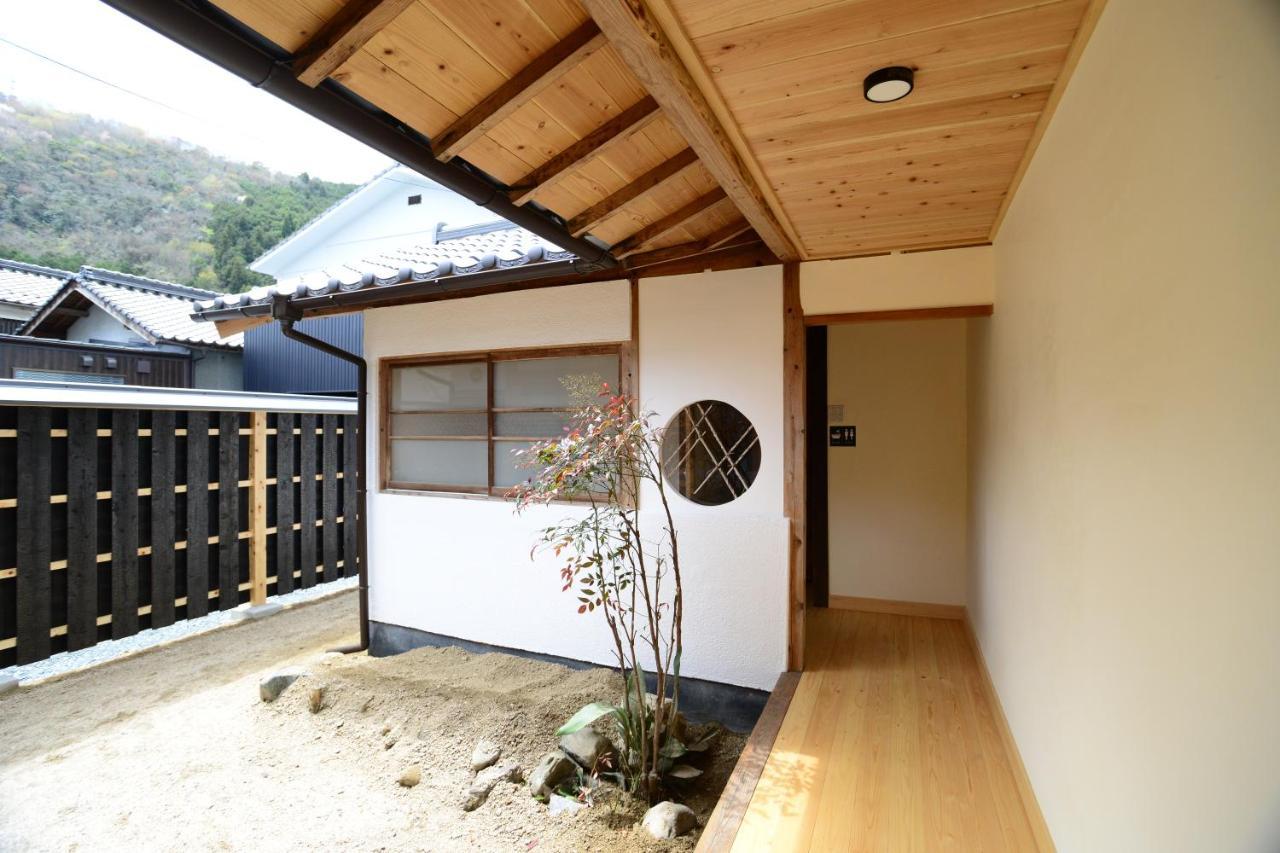 北房まちの駅 ゲストハウス Maniwa Bagian luar foto